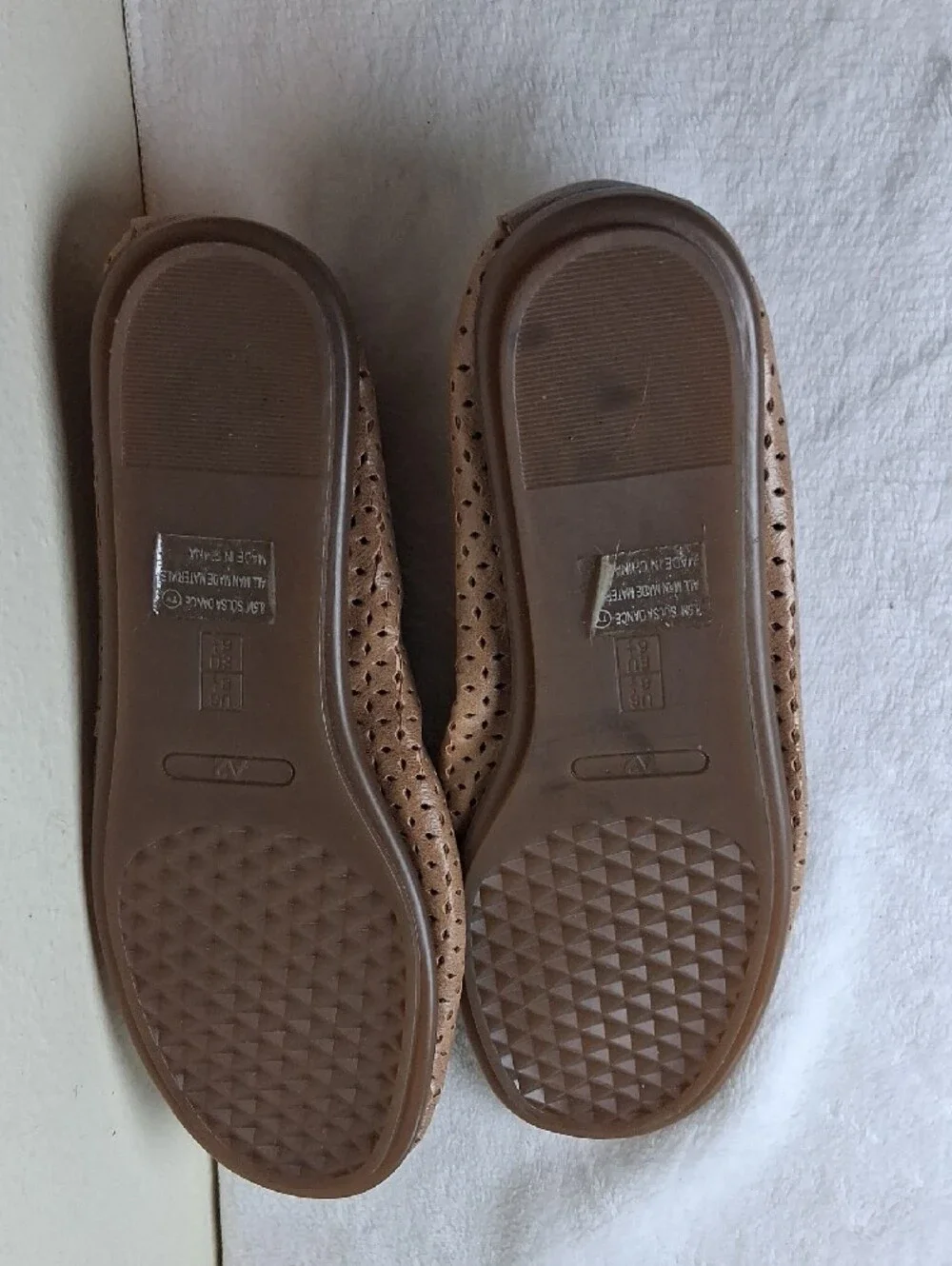 A2 By Aerosoles Perforated Tan Ballet Flats - Women